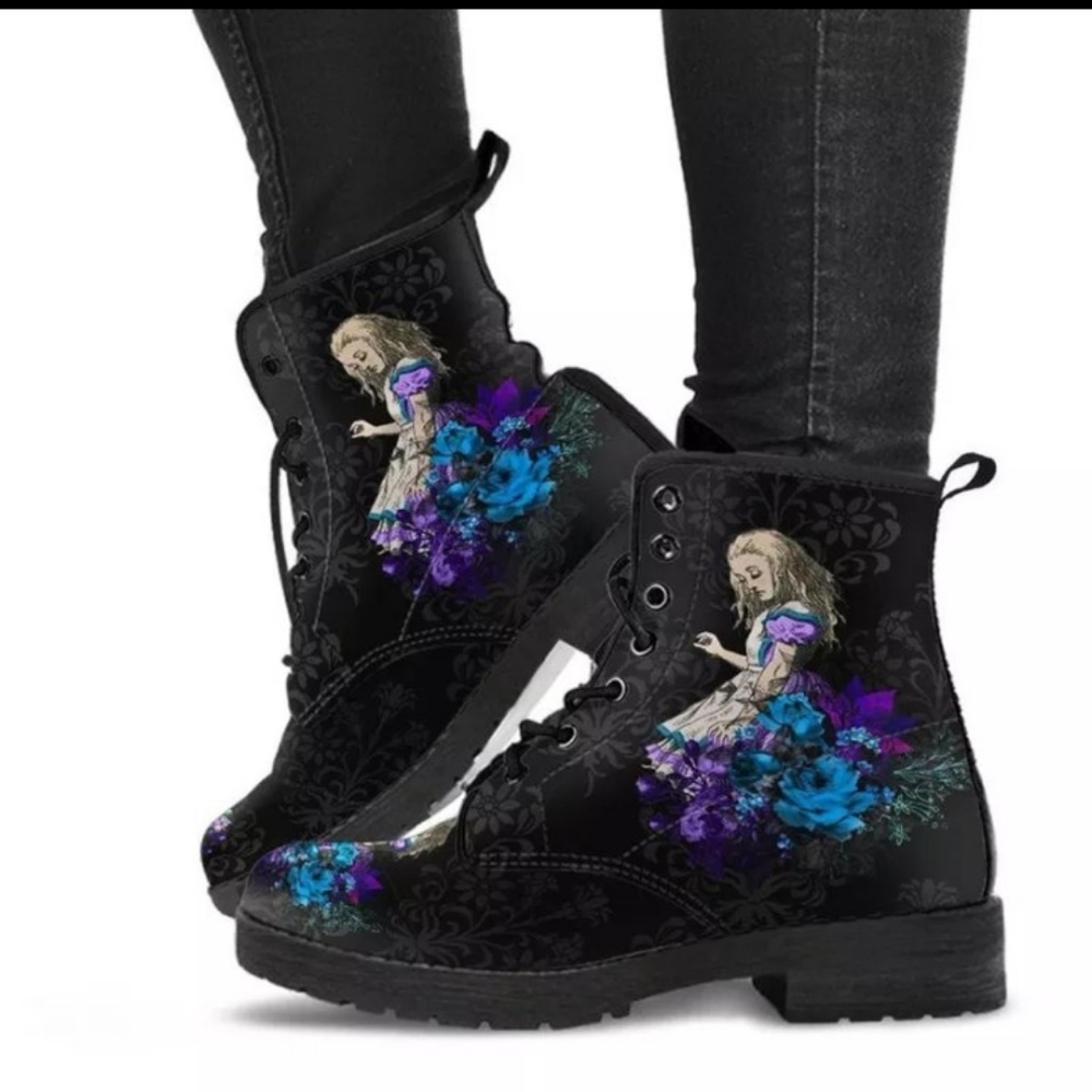 Black Purple And Blue Alice In Wonderland Combat Boots Size 8 Womens